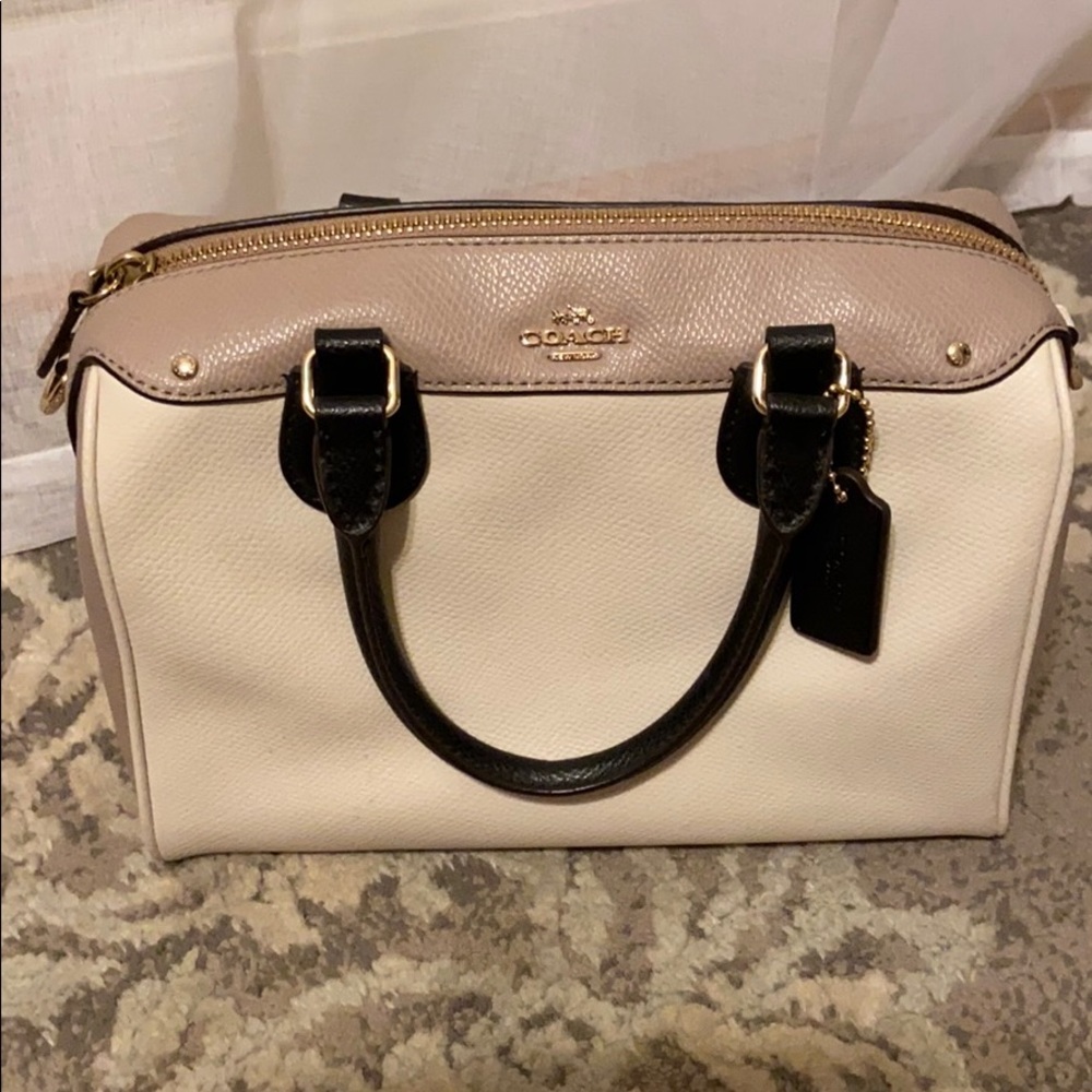 Coach purse small; 10”x5”x7”